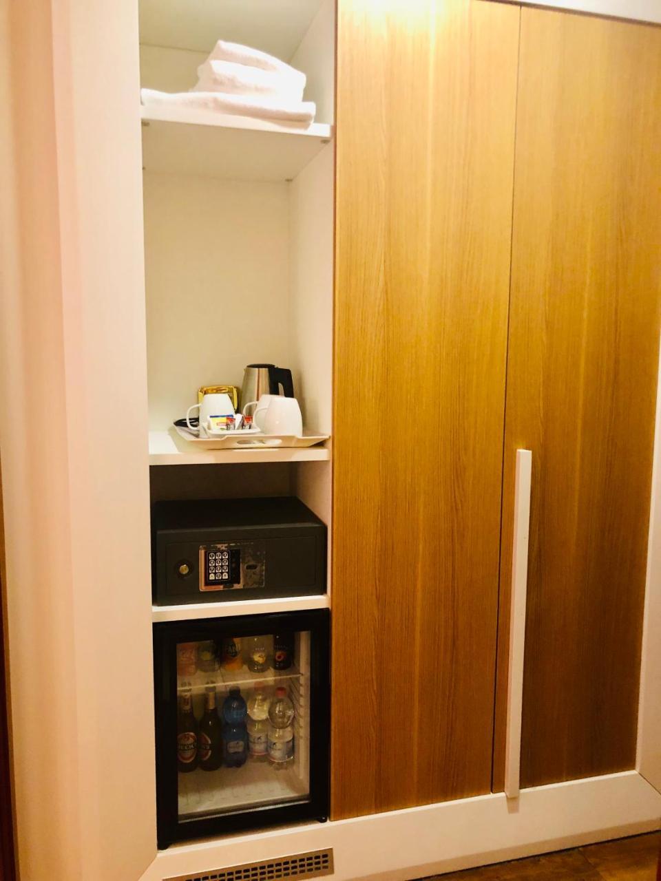 Twin Room,929495248:JPEG