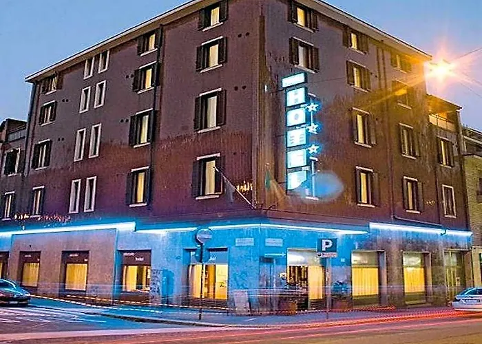 Piccolo Hotel